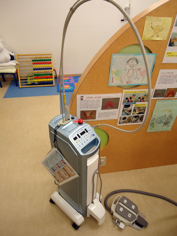 レーザー治療器具